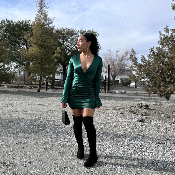 Green - Picture 2 of 7